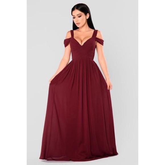 Fashion Nova Dresses & Skirts - Formal NAVY Chiffon Cold Shoulder Maxi Dress